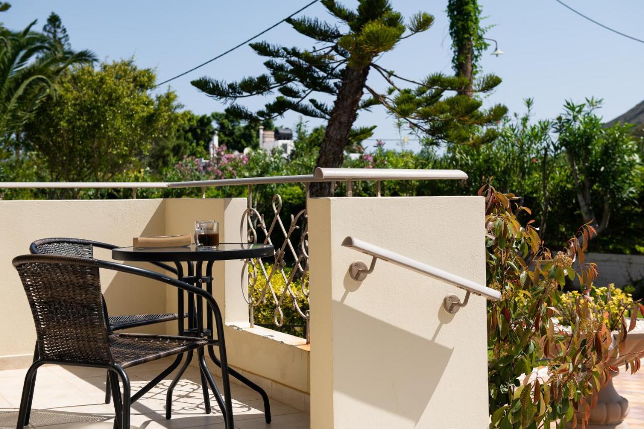 Daydream Hill Hotel Stavros  Exterior photo