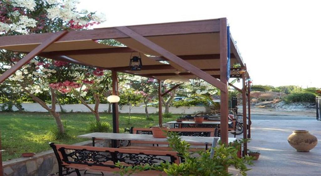 Daydream Hill Hotel Stavros  Exterior photo